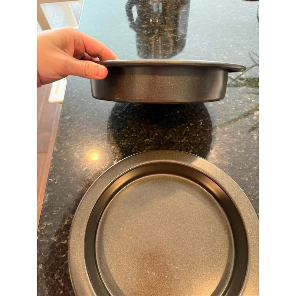 KitchenAid 9” Carbon Steel Circle Cake Pans set of 2